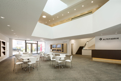 Alte Fabrik, Kulturzentrum mit Stadtbibliothek